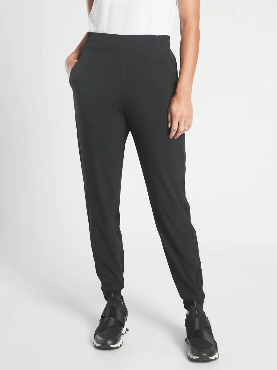 Athleta Brooklyn Lined Jogger in Black and Gray (6)