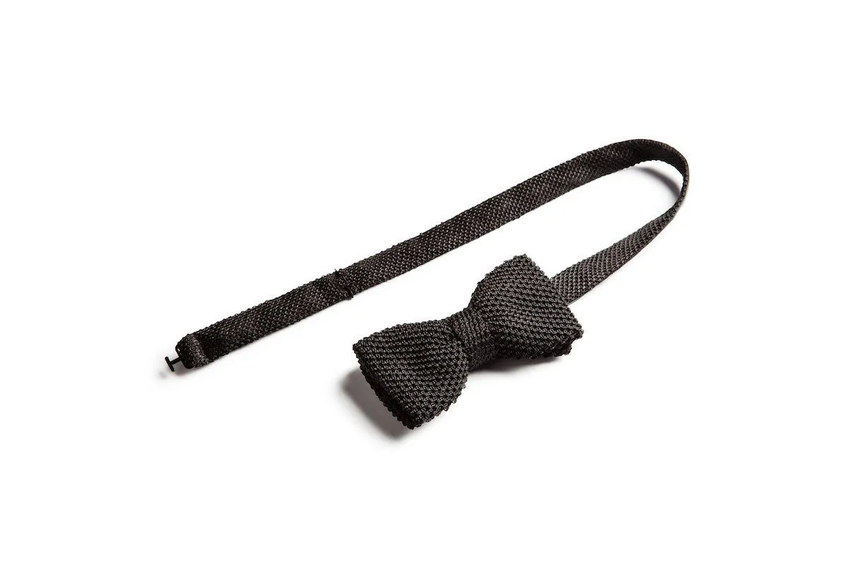 BEAU SILK BLACK BOW TIE