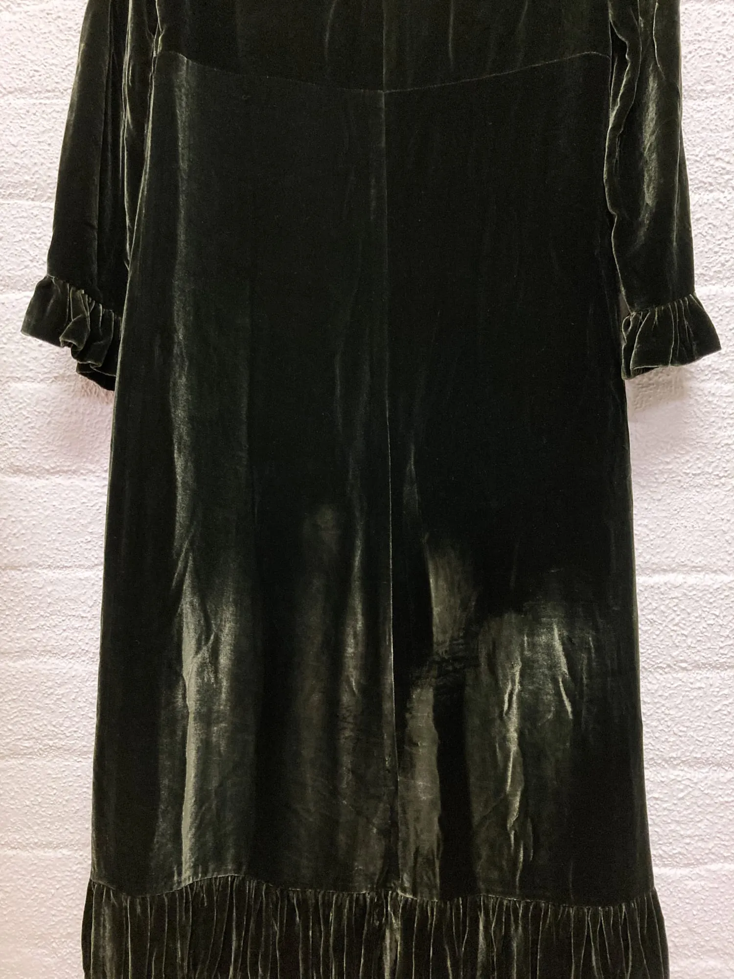 Elspeth Gibson 1990s dark olive green crushed velvet ruffle dress - size 8