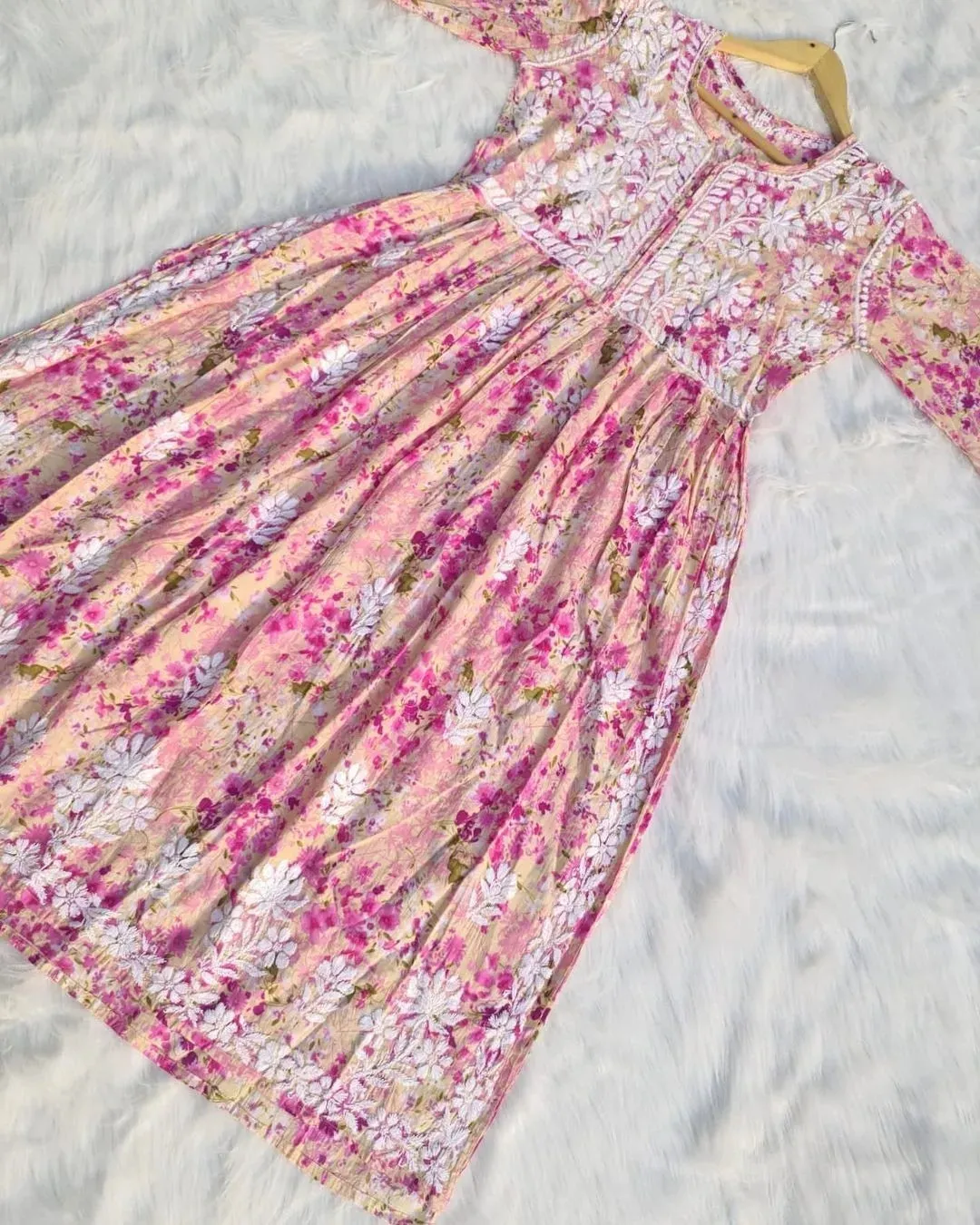 Nyra Cut Floral Mulmul Chikankari Kurta