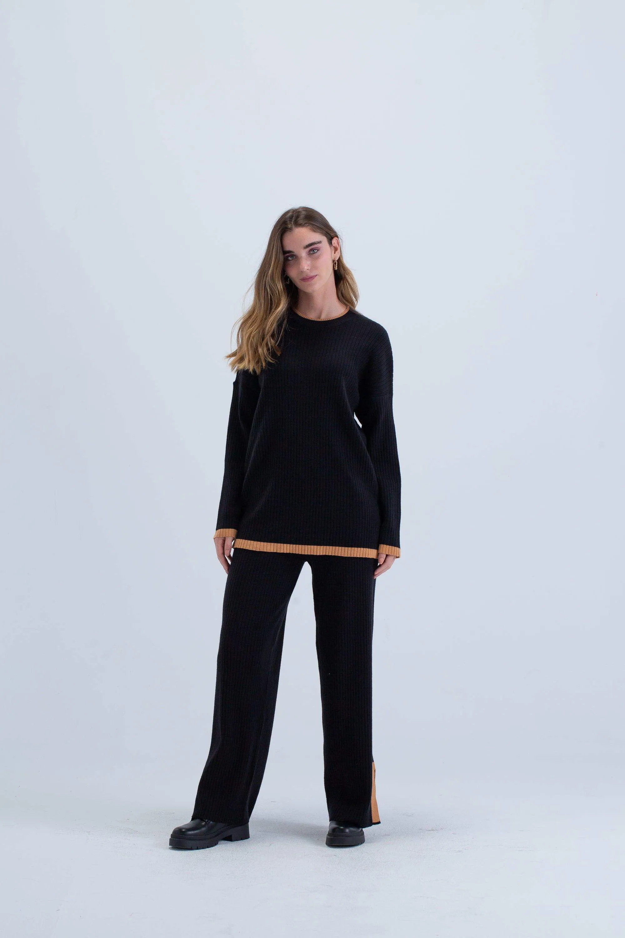 Piping Edges Loungewear Set