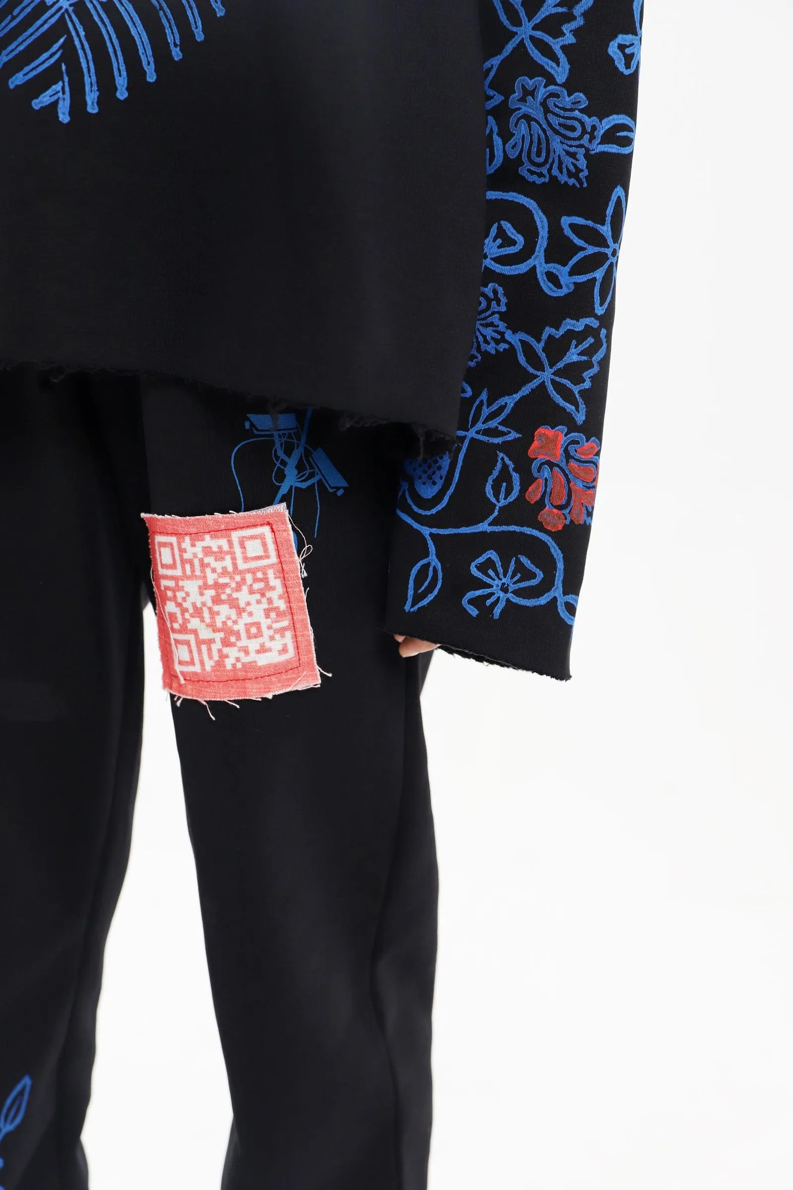 "SURVEILLANCE" BLOCK PRINT SWEATPANTS