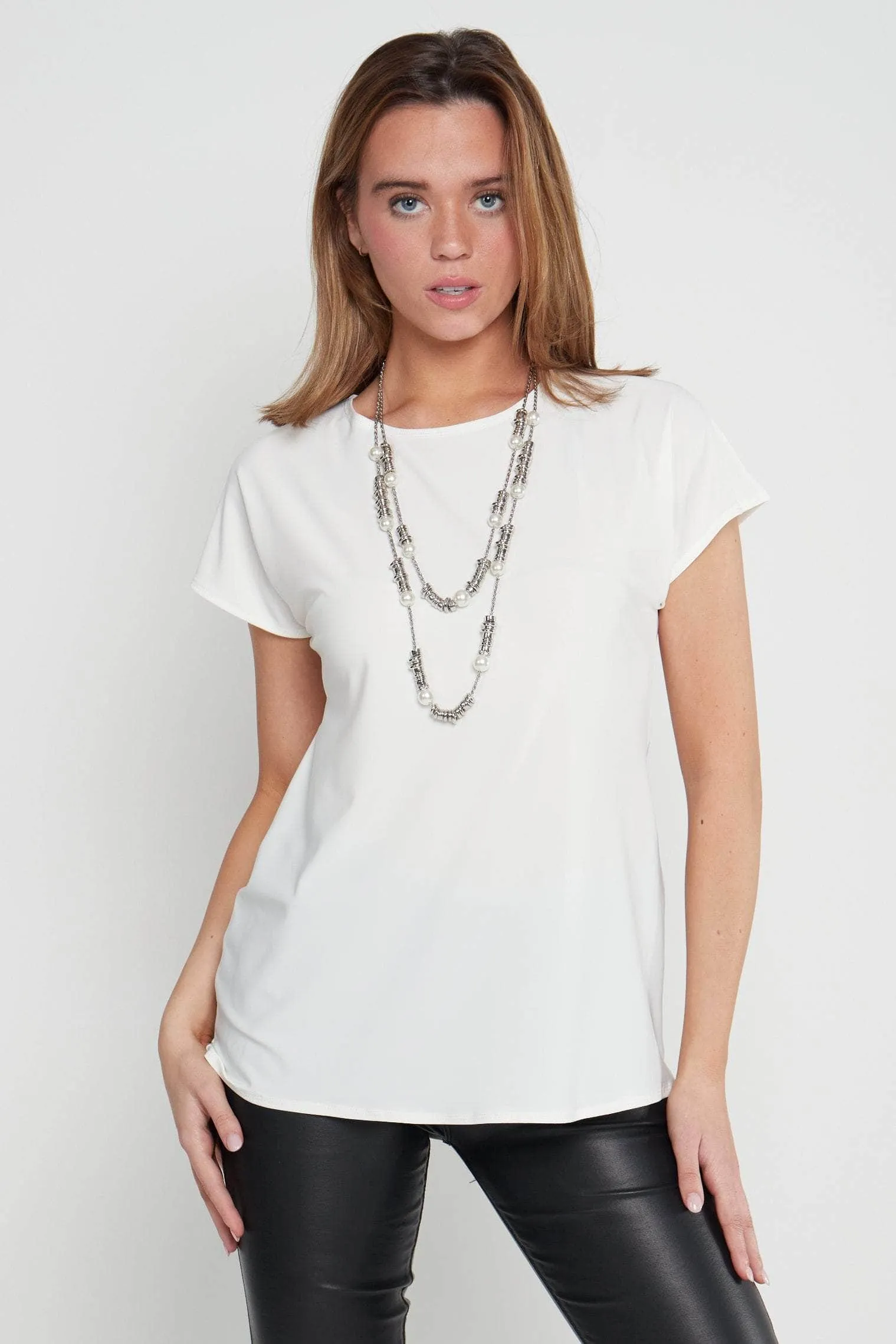 Saloos Essential Extended-Shoulder Top with Necklace