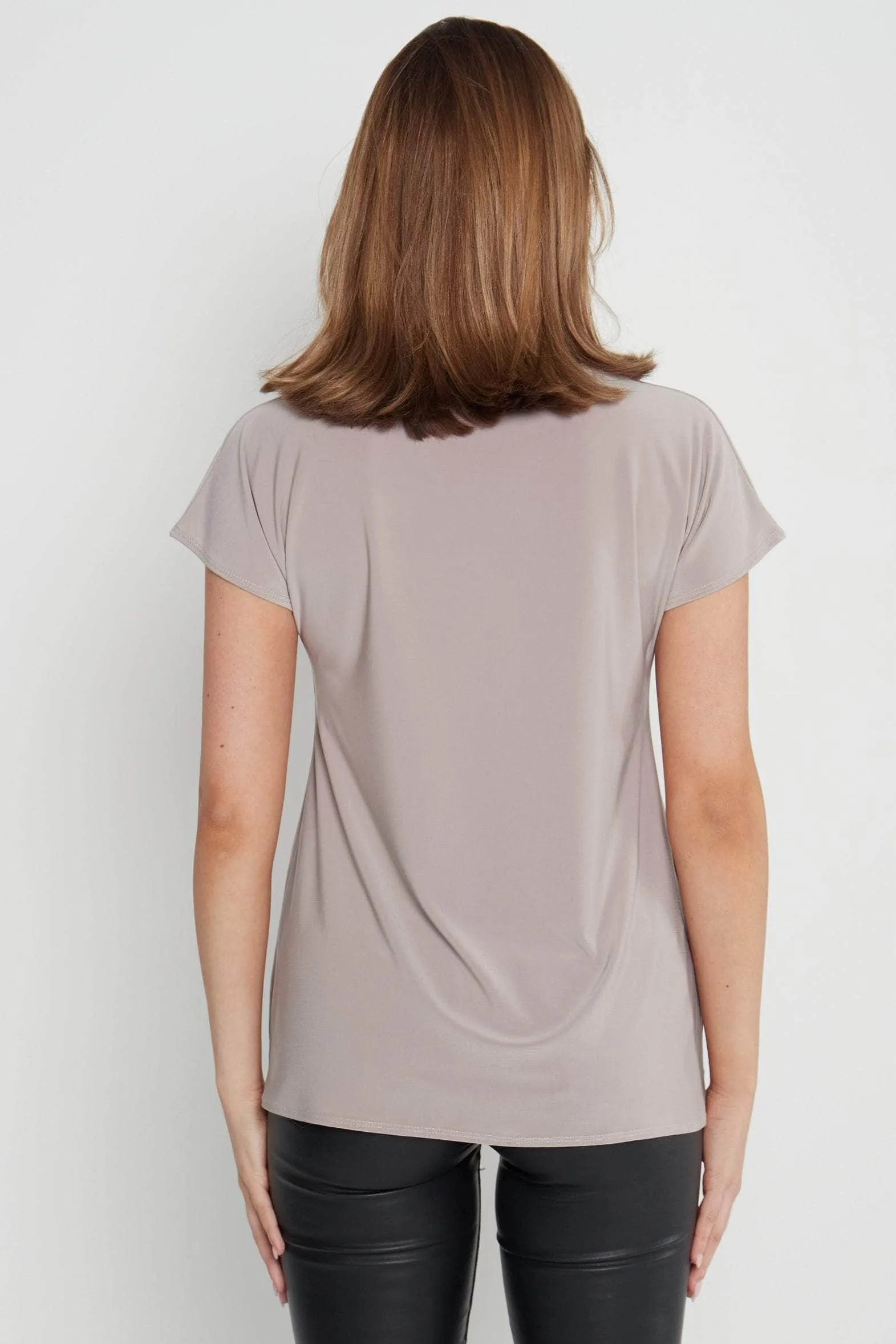 Saloos Essential Extended-Shoulder Top with Necklace